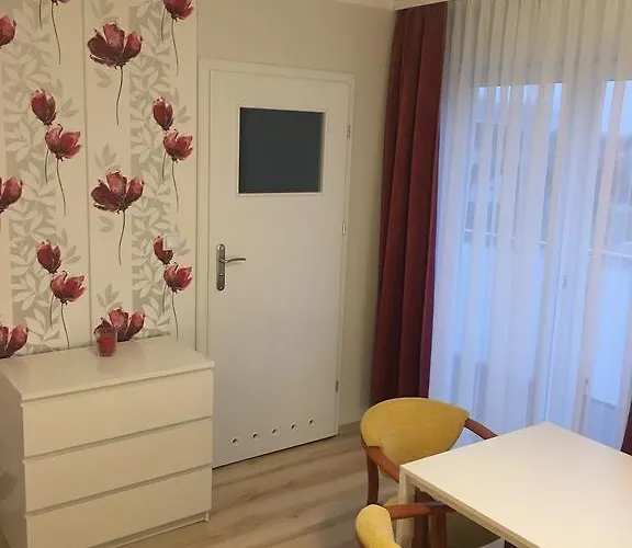 Juvenka Pensión Dziwnówek